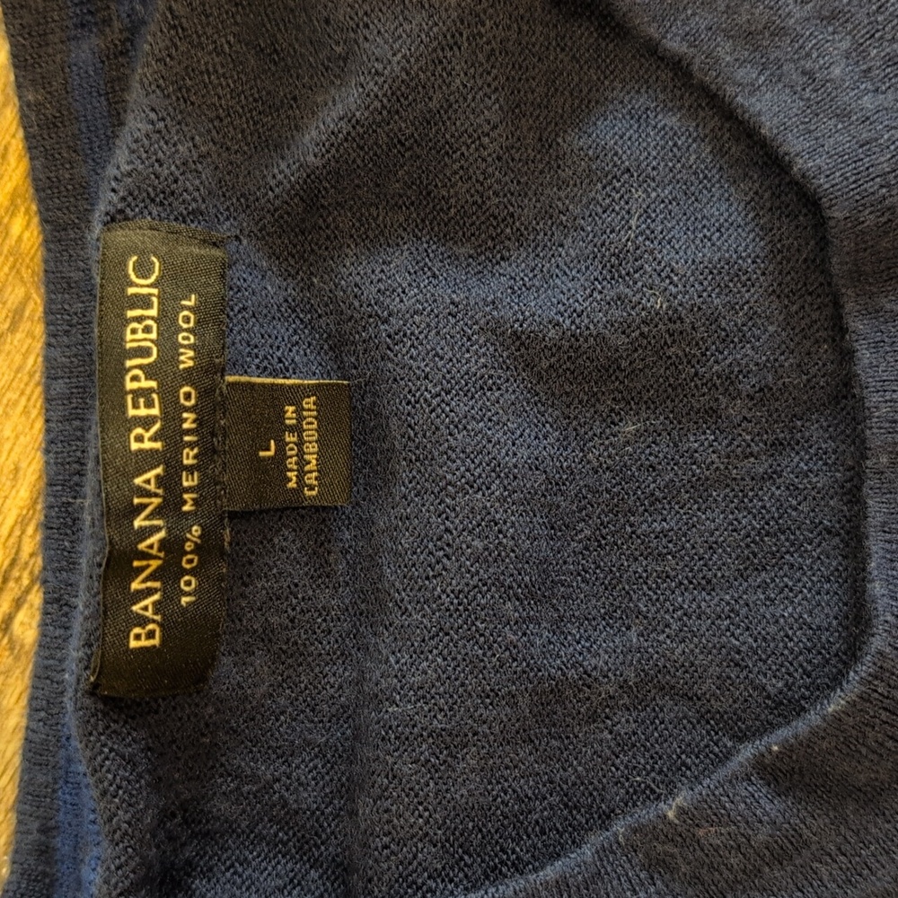 Lightweight Merino Wool Sweater - Picture 2 of 4